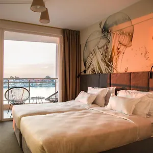 coral-sozopol-8130.sozopol-hotels.com/